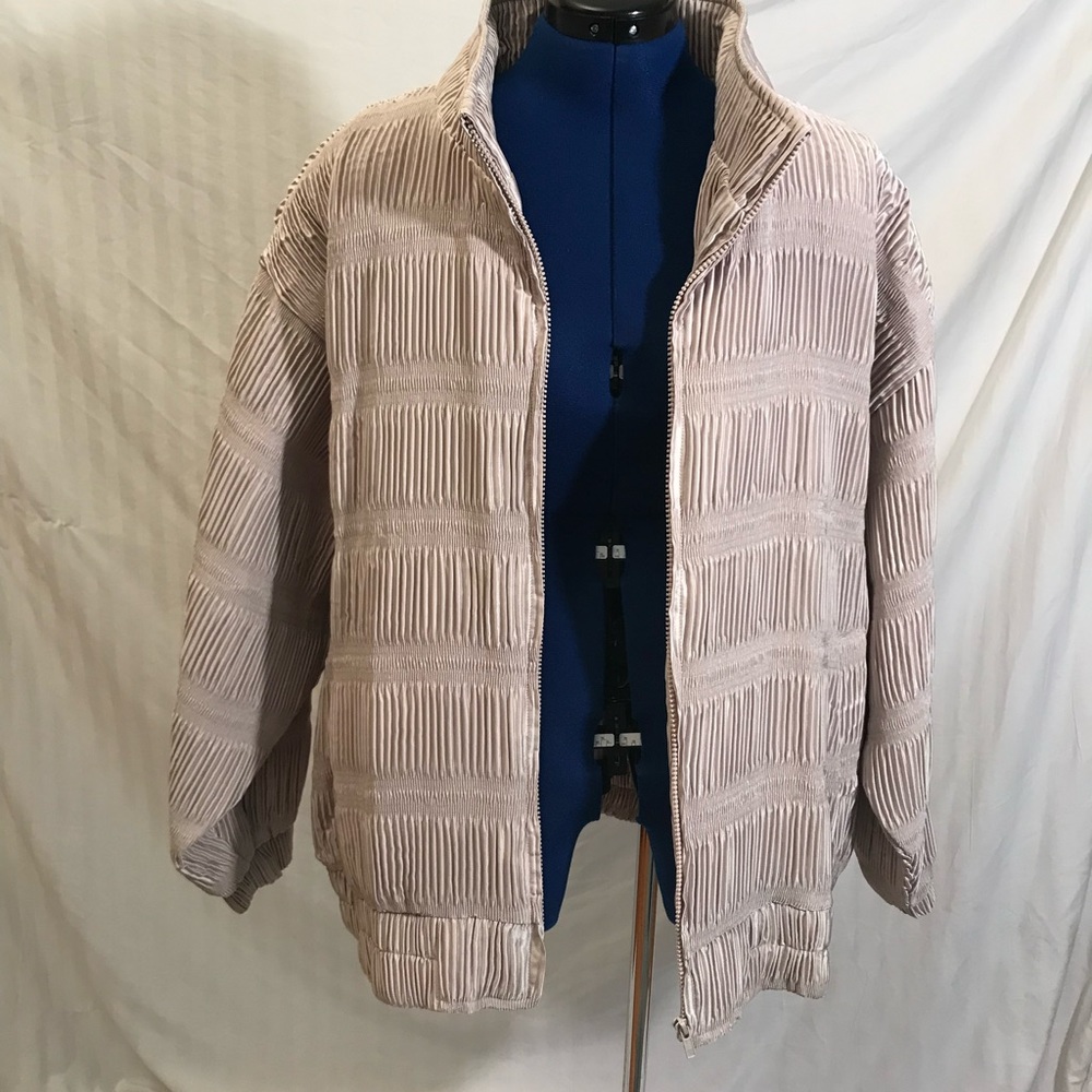 Vintage A. D. S. gold ruched jacket with shoulder pads. Women’s size 1x